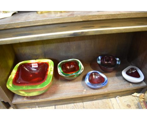 Five coloured art glass bowls, largest 21cm wide. (5) 
