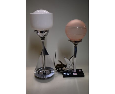 Two Art Deco table lamps,&nbsp;total height of largest 48cm. 