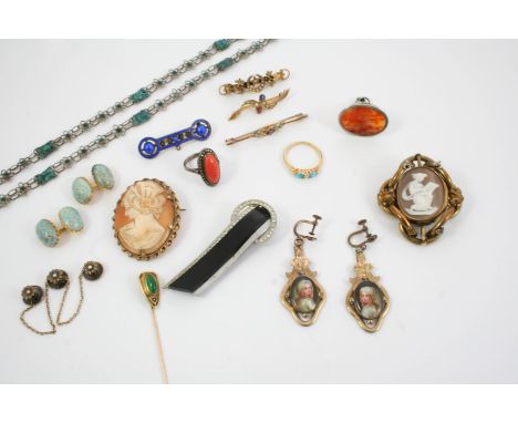 A QUANTITY OF JEWELLERY including a Victorian shell cameo brooch, a coral and marcasite ring, a turquoise and diamond ring, s