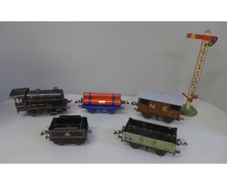 A collection of Hornby 0 gauge model rail 