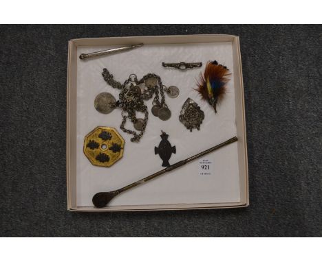 An Eastern silver necklace, Chinese coin, silver propelling pencil, two brooches etc.