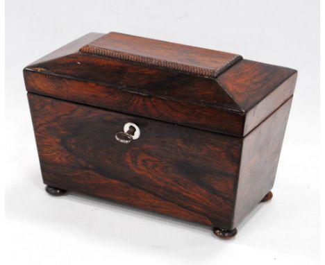 Regency rosewood sarcophagus tea caddy with two-compartment interior, 14cm high.