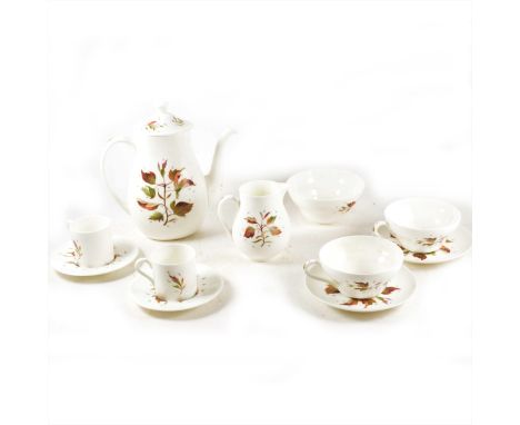 Wedgwood bone china tea and coffee service, 'Wakefield' pattern.