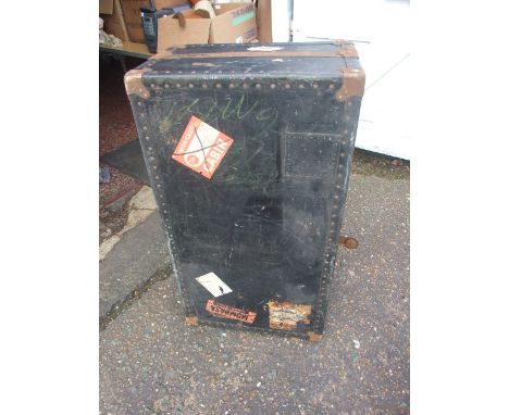 Vintage Travel Trunk with fitted interior 101 x 55 x 35 cm