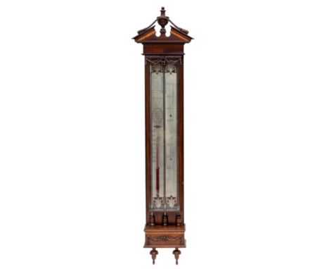 Mahonie bakbarometer, gesigneerd J. Solaro te Amsterdam, Lodewijk XVI, ca. 1800; Uitgevoerd met tinnen gegraveerde en verzilv