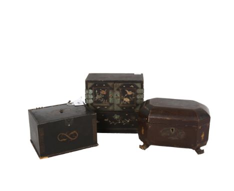 An Oriental jewel cabinet with bird decoration and fitted interior, H17cm, a Georgian chinoiserie decorated tea caddy with fi