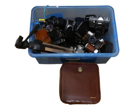A quantity of Vintage cameras and accessories, including a Kodak Motormatic 35 camera etc 