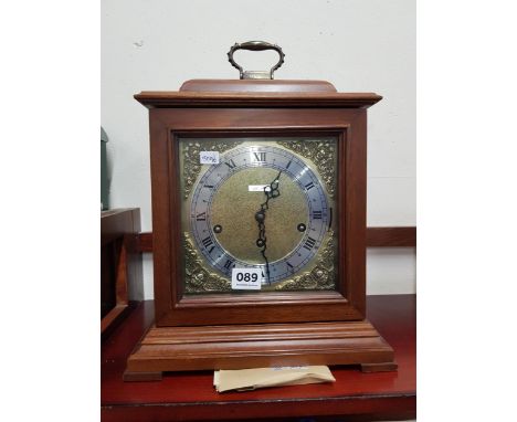 LARGE MANTLE CLOCK 