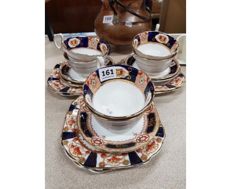 VINTAGE ROYAL STAFFORDSHIRE 18 PIECE TEASET 