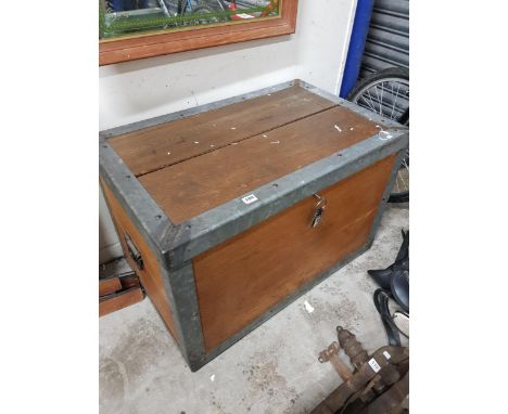 ANTIQUE OAK TRUNK 