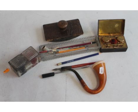 A TRAY OF COLLECTABLES, to include a travel inkwell, calabsh pipe etc