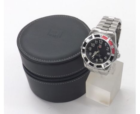 Tag Heuer 2000 Series stainless steel gentleman's bracelet watch, ref. WM1112, no. KV3523, black dial, rotating 'Coke' bezel,
