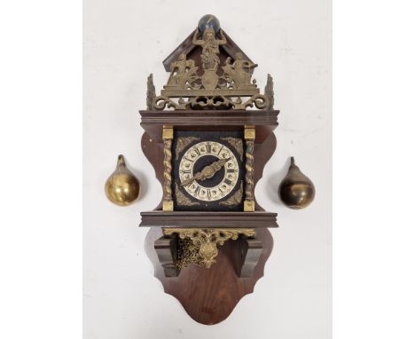 Dutch-style wall clock&nbsp;with brass pear-shaped weights, the pierced and decorated frieze marked 'Nu Elck Syn Sin', the be