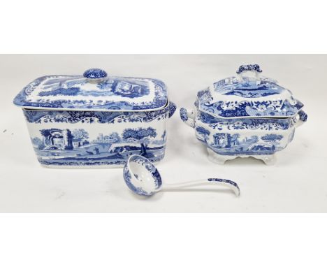 Modern Spode pottery bread bin and cover of rectangular two-handled form, printed in blue and white with the Italian pattern,