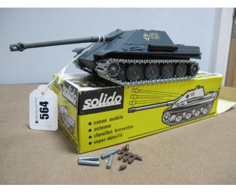 Solido Toys No 228 - Jagdpanther overall very good plus, boxed, some rips, creasing to box.