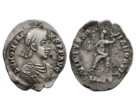 404-408 AD. Rome mint. Obv: D N HONORIVS P F AVG legend with diademed, draped and cuirassed bust right. Rev: VIRTVS ROMANORVM