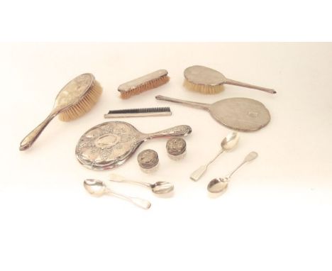 A set of three George IV silver Fiddle pattern teaspoons, John Harris IV, London, 1827, initialled, 42g in total; a silver Fi