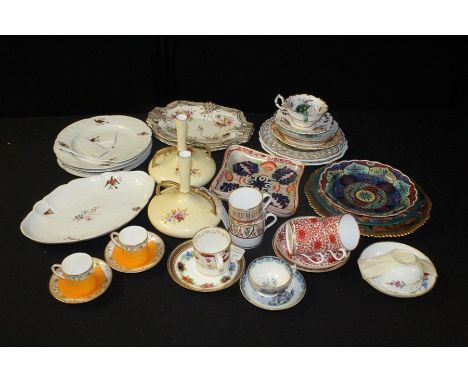 Cabinet cups and saucers, to include a pair of Royal Worcester, majolica leaf pattern sifter spoon, two blush ivory style vas