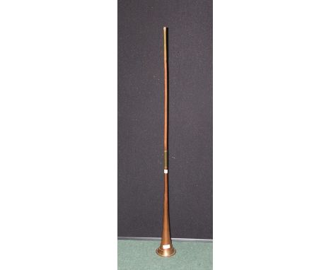 Copper and brass hunting horn, 112.5cm long