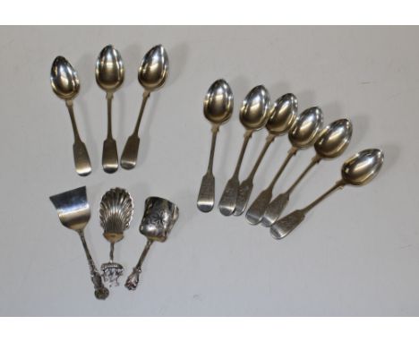 Nine sterling silver fiddle back teaspoons together with three silver caddy spoons