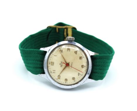 Smiths Deluxe gents wristwatch. Seventeen jewels manual wind, working order, screw down back, 33mm