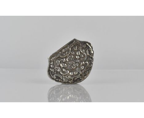 An Early 19th Century Silver Snuff Box with Repousse Decoration, 7cms Wide 