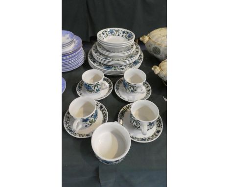 A Collection of Midwinter Tea and Dinnerwares Comprising Four Dinner Plates, Four Smaller Plates, Three Side Plates, Three Bo