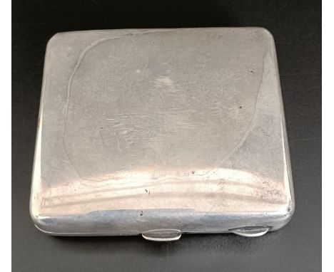 A George V silver&nbsp;medical box, with fitted interior, Birmingham 1928, 5 cm wide