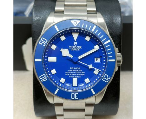 A gentleman's stainless steel and titanium Tudor Pelagos wristwatch, boxed, with guarantee, instructions, spare links and str