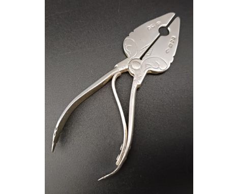 An unusual pair of late Victorian silver clippers, London 1901, 31.1 g