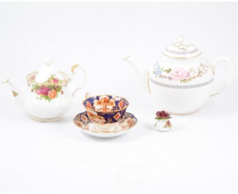 Royal Worcester Mikado pattern part teaset , Royal Albert Old Country Roses part teaset , and a Royal Albert Heirloom part te