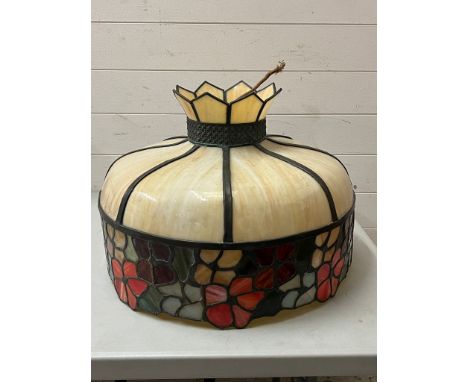 A Tiffany style lamp shade (H40cm Dia52cm)