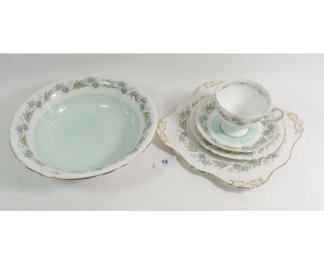 A Tuscan vintage 'Tresco' tea and dessert  service comprising: ten cups and saucers, twelve tea plates, six fruit bowls, dess