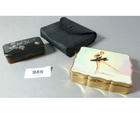 A Stratton ballet musical compact and a Victorian papier mache and mother of pearl snuff box 