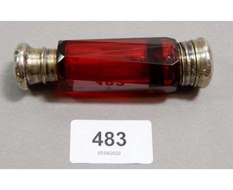 A Victorian ruby glass scent bottle with one silver plated screw end and one hinged vinaigrette, 9cm 