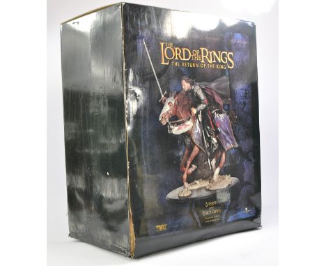 WETA / Sideshow Large Lord of the Rings Aragon at the Black Gates Limited Edition Statue. Without obvious sign of fault in or