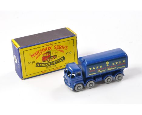 Matchbox Regular Wheels comprising No. 10c Foden Sugar Container - Tate and Lyle. Dark blue, silver plastic wheels, no crown 