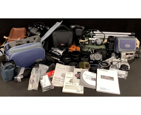 Cameras - Pentax ME Super 35mm slr camera body, assorted lenses inc 28-80mm macro, 80-200mm, 50mm;  Agfa Isolette, Kodak Auto