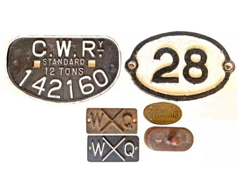 Miscellany comprising: NER Bridgeplate number 28;  a GWR D type Wagon Plate 142160; a BR(W) 3 aspect brass collar Handlamp wi