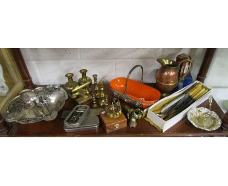 Shelf of collectables to include brass