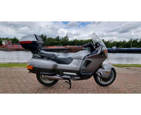1991 Honda PC800, Pacific Coast, 798 cc. Registration number H763 ATV. Frame number (not visible, declared RC341 000319. Engi