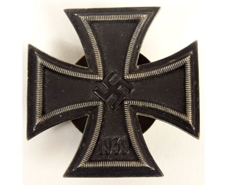 WW2 Nazi Germany 1939 Iron Cross First Class with scarce screw back in original LPO Presentation box. Stamped L59 to back. Go