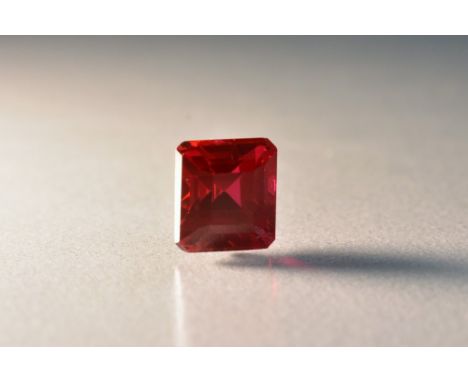 A loose octagonal corundum ruby, measuring 9.26mm x 8.42mm x 7.12mm, calculated stone weight 6.92ct, clarity VVS2/VS1, Global