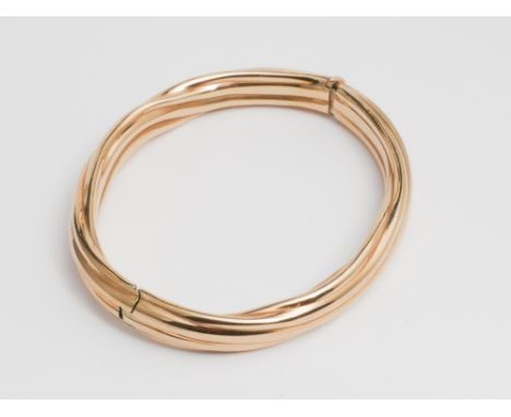 9ct yellow gold twist design ladies hinge bangle 23.3g 