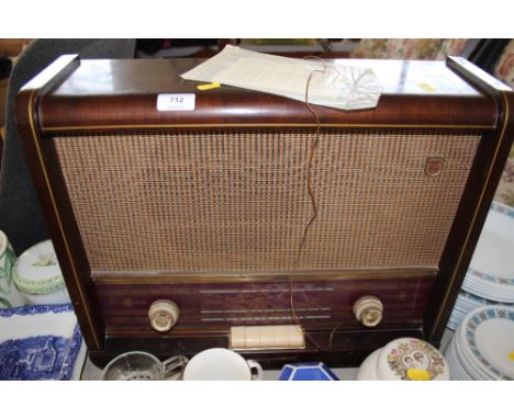 A Phillips vintage radio, sold as collector's item 