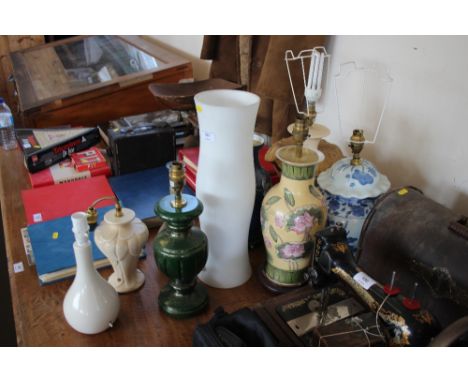 A quantity of lamp bases