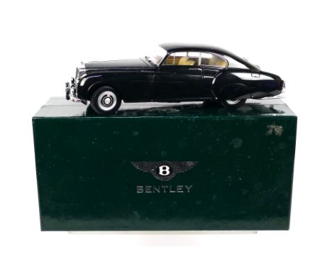 Minichamps - A boxed 1:18 scale Minichamps #100139420 Bentley R-Type Continental 1954. The model in metallic black is missing