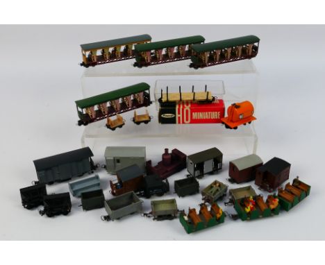 Kato - Peco - Lilliput - Jouef - An assortment of over 20 00-9 gauge predominantly unboxed rolling stock. Some kit-built, som