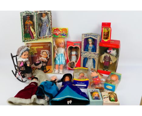 Matchbox - Tomy - Blue Chip - Others A group of mainly boxed and bagged vintage dolls and toys in a variety of sizes. Lot inc