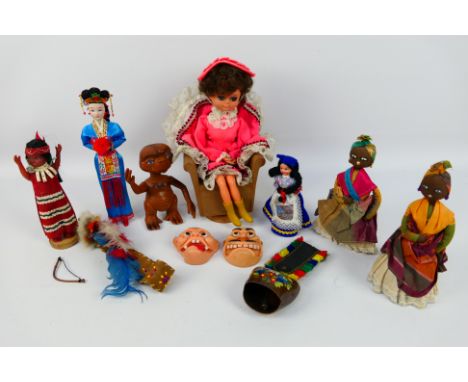 Gigantor - Other - A group of figures,dolls and finger puppets including a vintage E.T. figure, 2 x Gigantor Ugly Face Jiggle